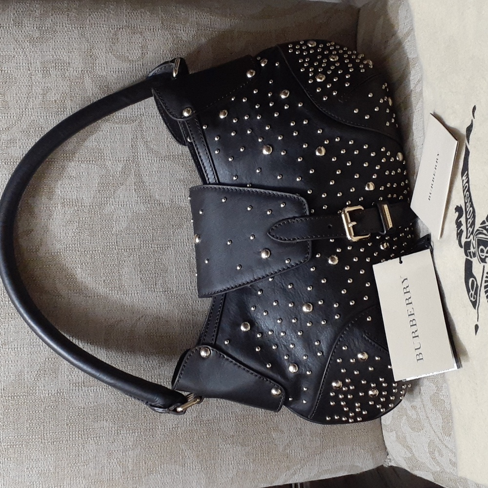 BURBERRY HACKFORD NWT HOBO STUDDED LEATHER